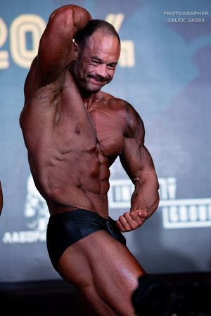 СLASSIC PHYSIQUE +178